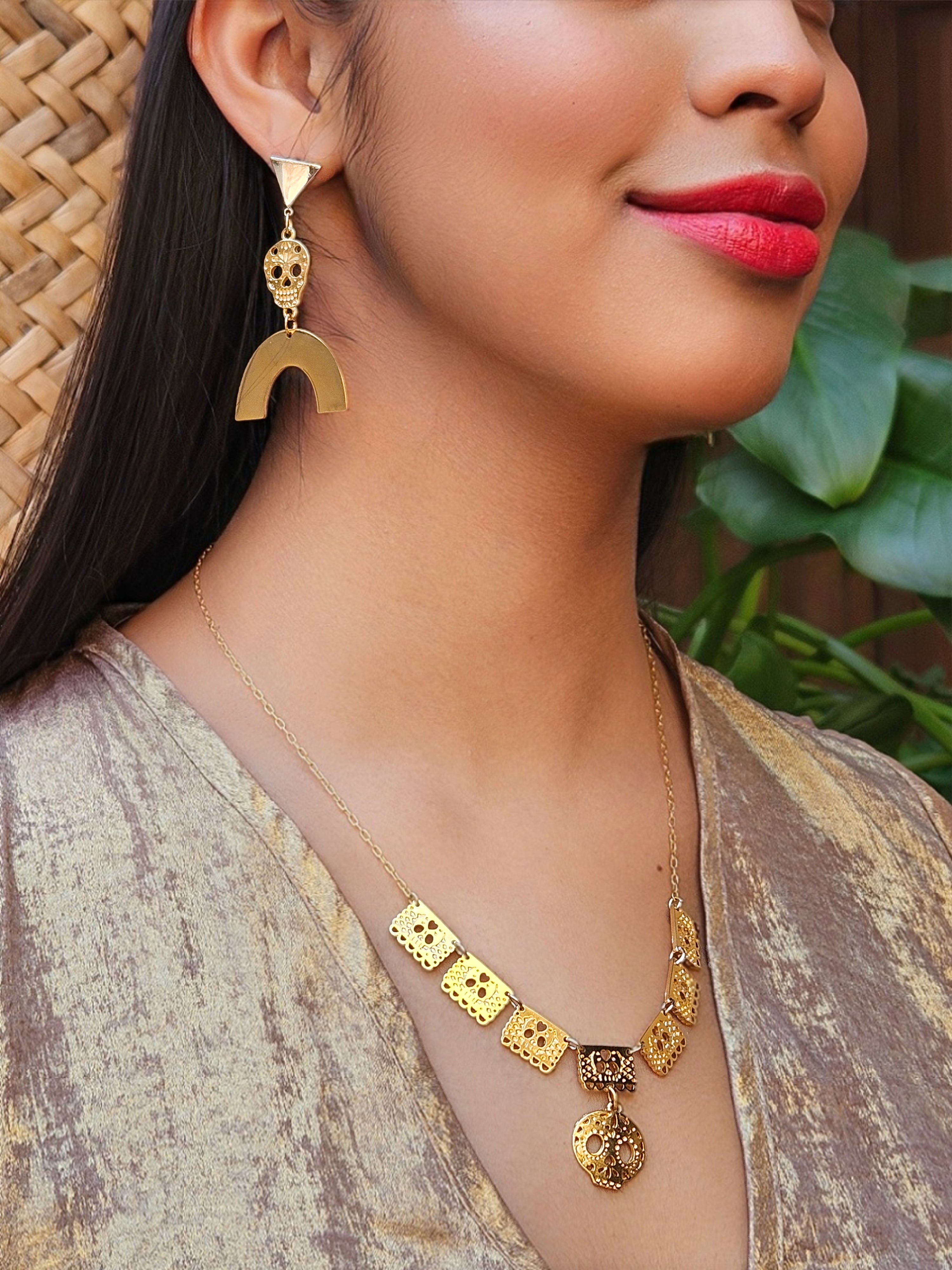 Aretes Calavera oro