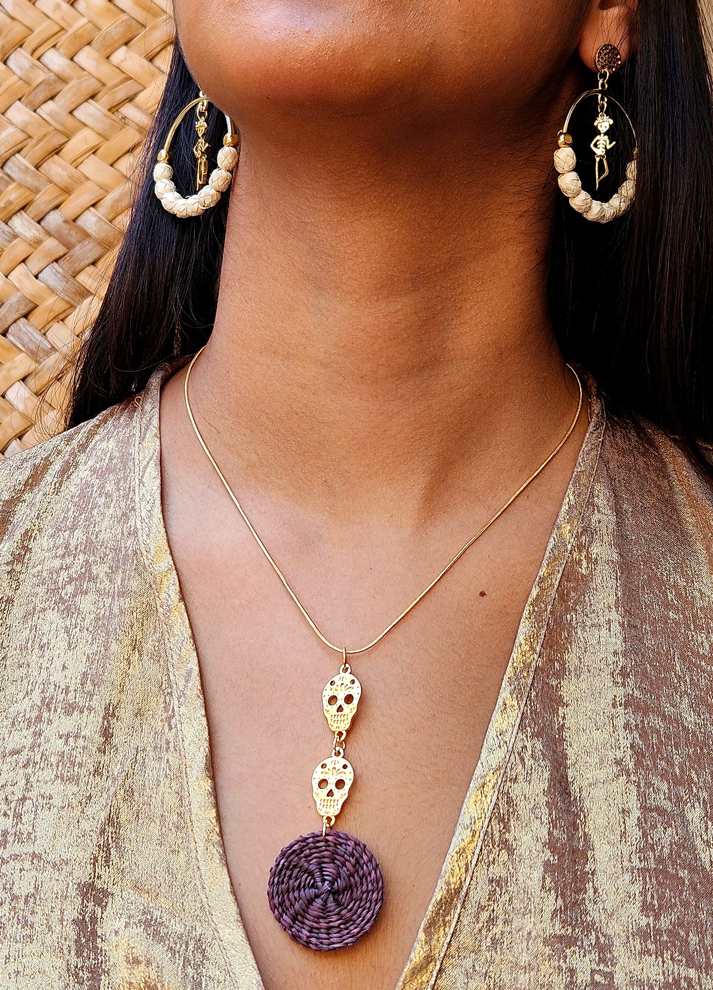 Collar Calaveras Verticales