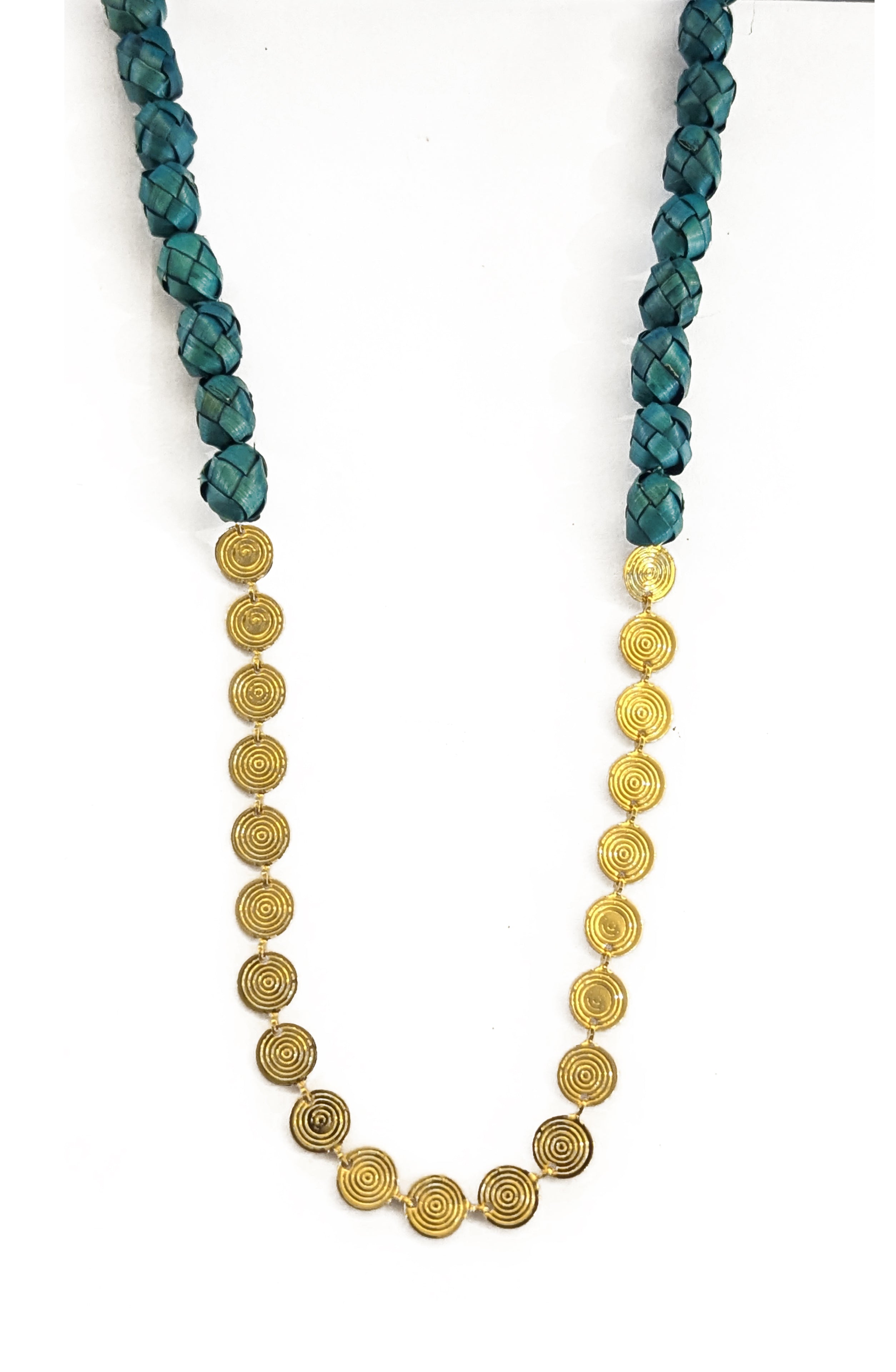 Collar Isa