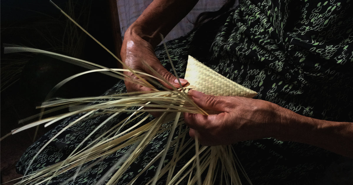 001_tejido_de_palma_mama_Belen.jpg