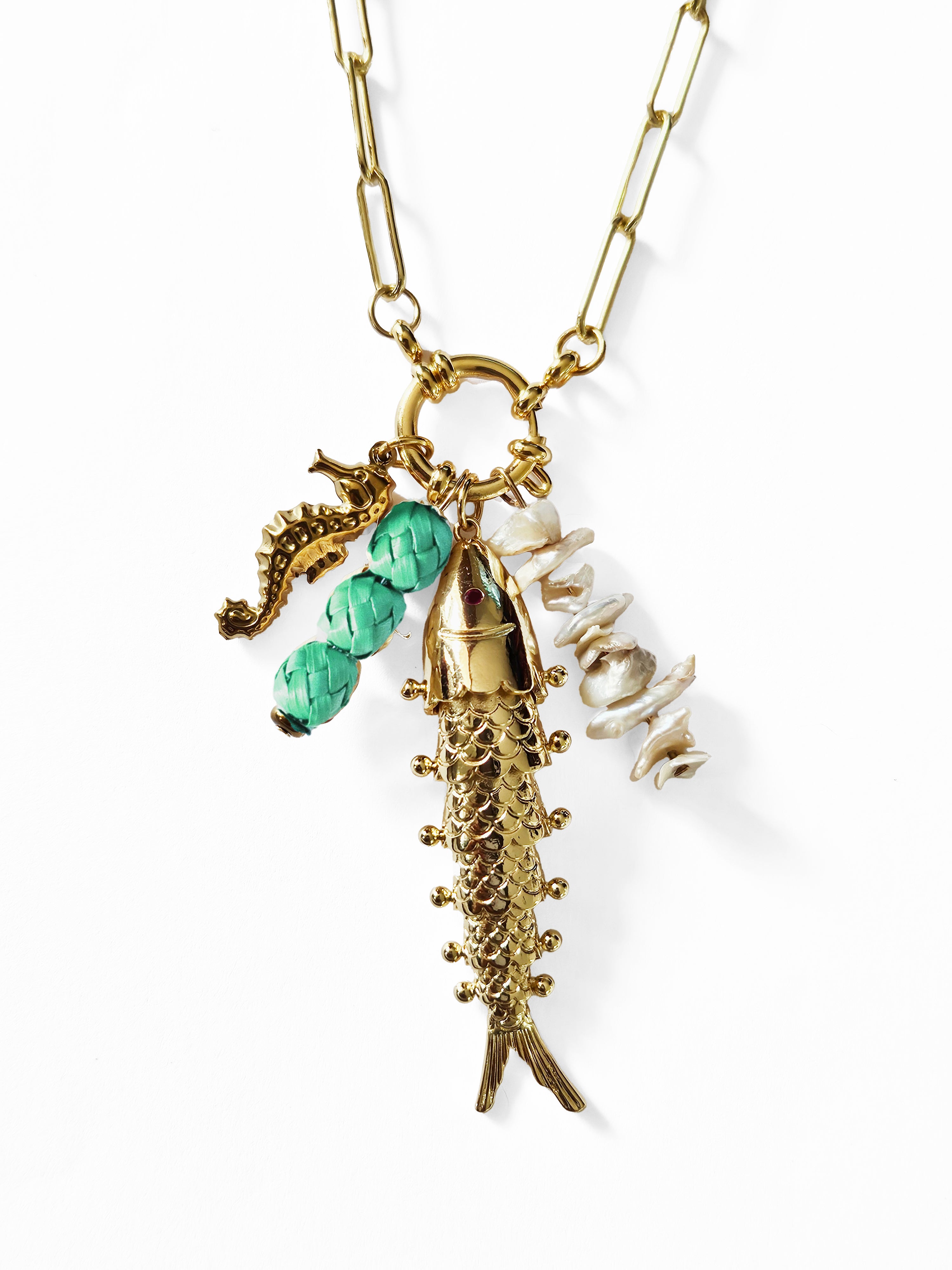 Collar Pez Dorado Grande
