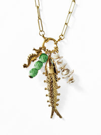 Collar Pez Dorado Grande